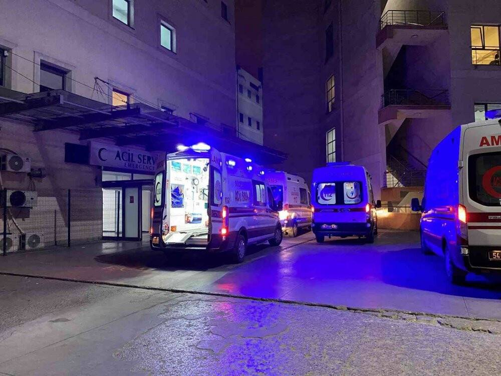 Yan baktın kavgası: 1 ölü, 2 yaralı