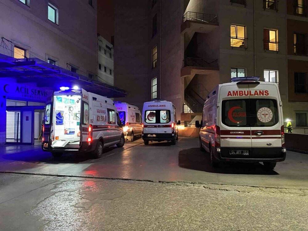Yan baktın kavgası: 1 ölü, 2 yaralı