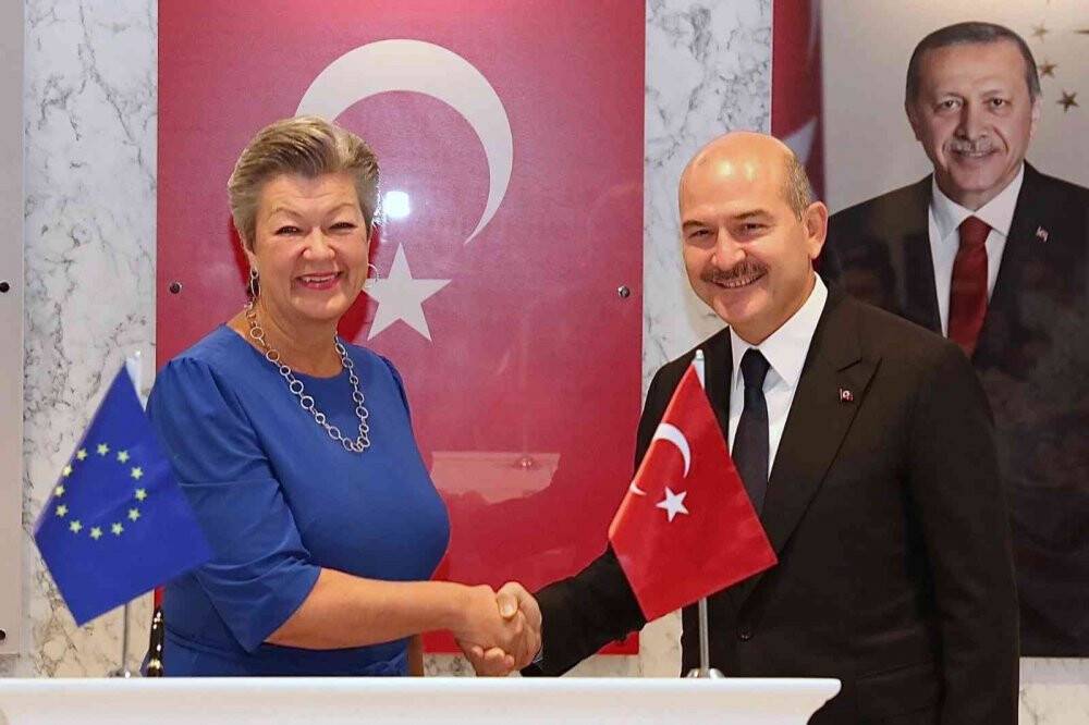 İçişleri Bakanı Soylu AB İçişleri Komiseri  Johansson’ı kabul etti