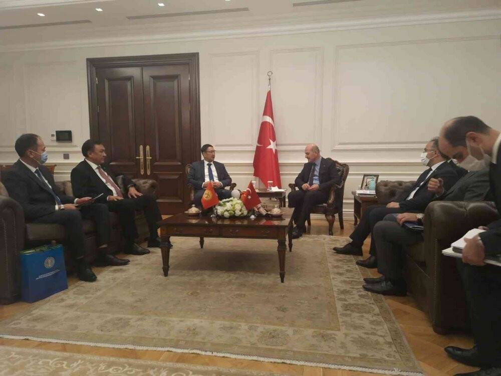 Bakan Soylu, Kırgızistan Acil Durumlar Bakanı Boobek Azikeev’i kabul etti