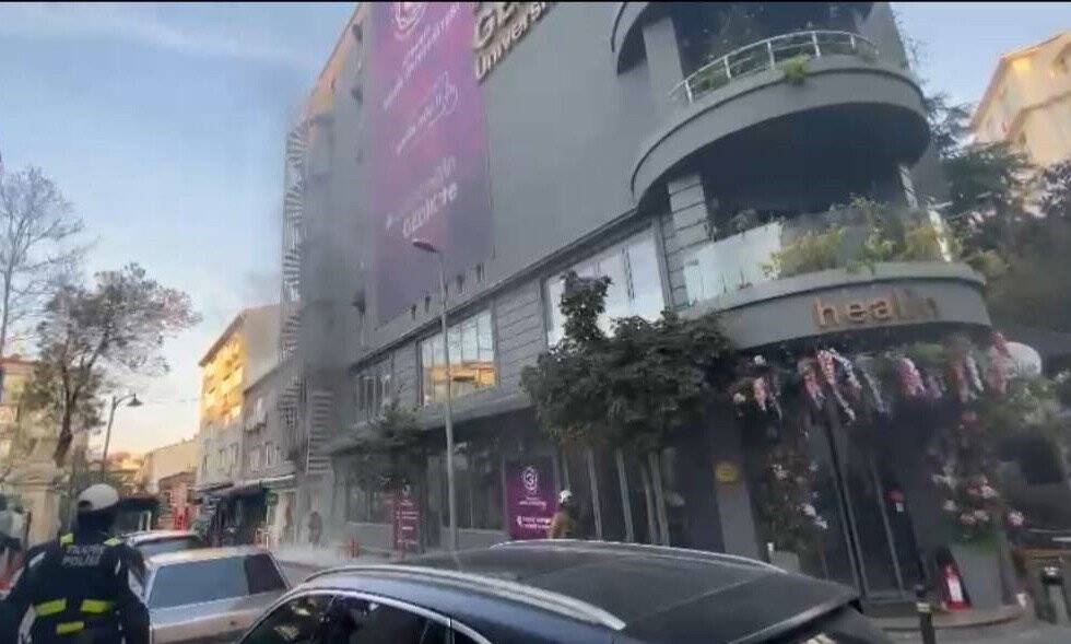 Nişantaşı’nda elektrik trafosunda çıkan yangın paniğe neden oldu