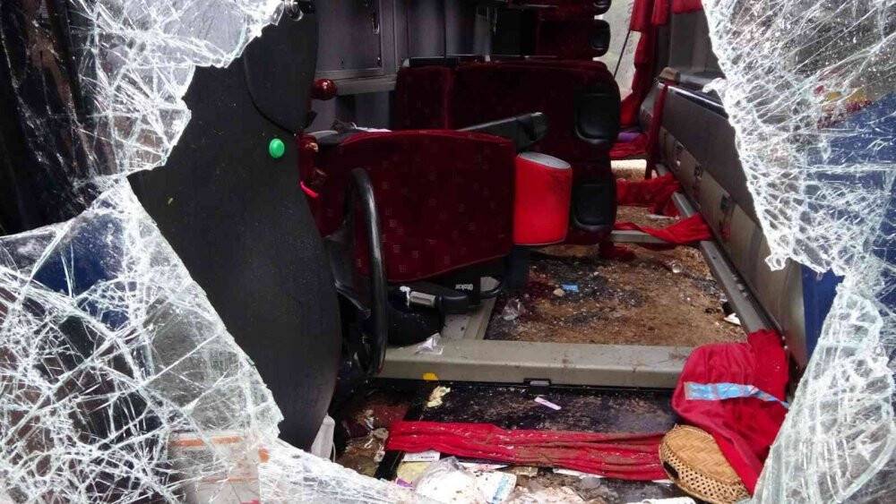Antalya’da tur midibüsü devrildi: 7’si Rus, 8 yaralı