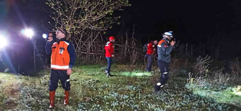 Kaybolan 93 yaşındaki kadın için seferber oldular