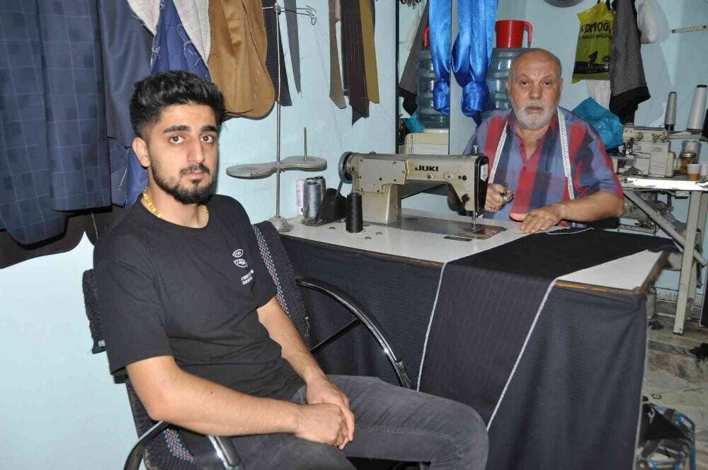 Kızıltepe’de 57 yıllık terzi mesleğini şevkle yapıyor