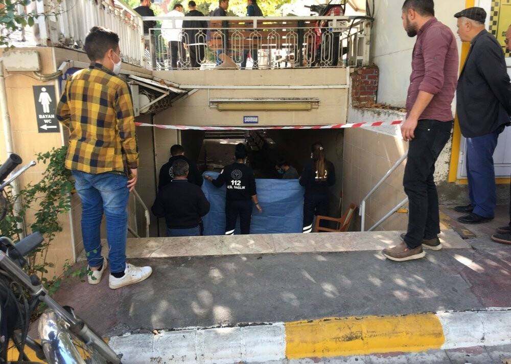 Manisa'da oturduğu sandalyede öldü