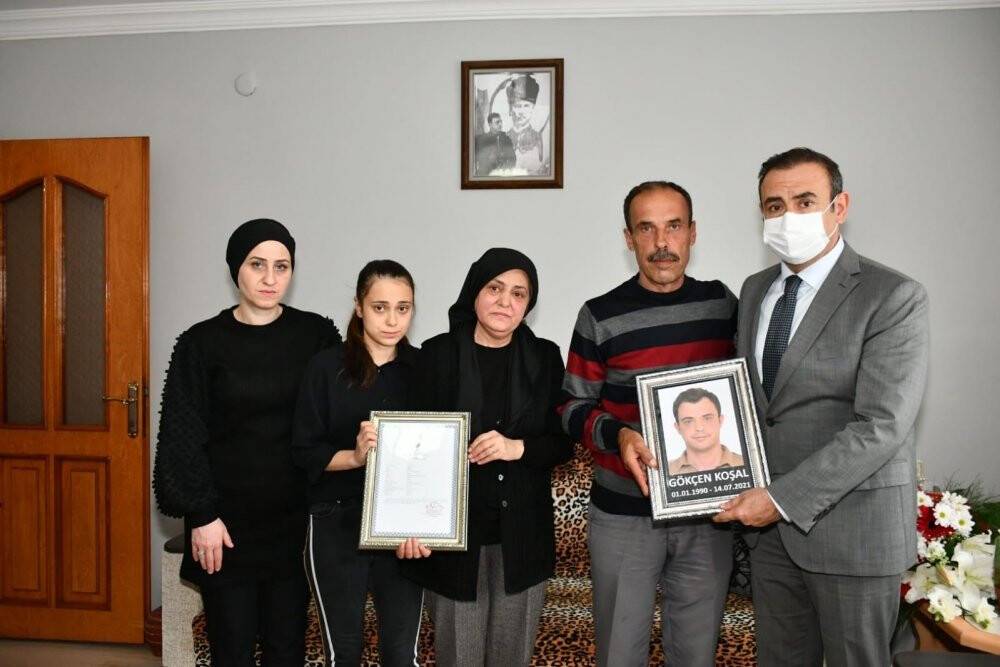Şehit bekçinin ailesine ’Şehitlik belgesi’ verildi