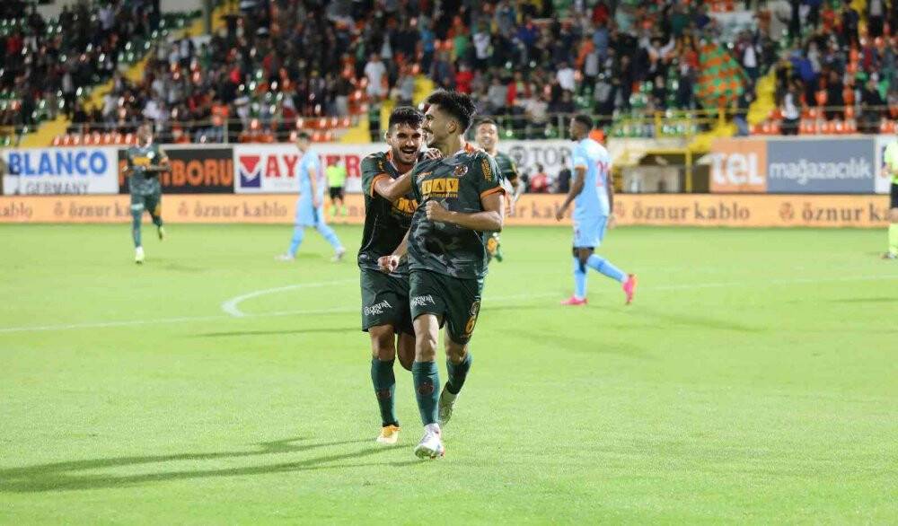 Aytemiz Alanyaspor 3 puanı 6 golle aldı