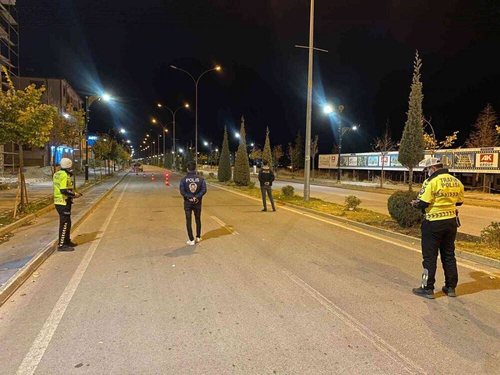 Polislerden huzur denetimi