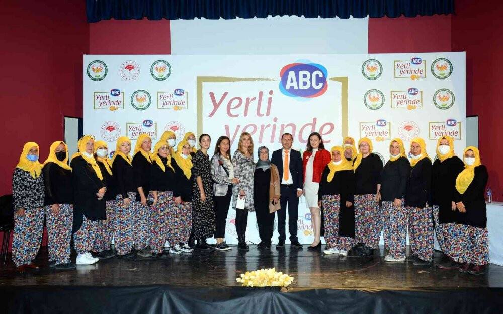 250 kadın yılda 4 milyon lira gelir elde ediyor