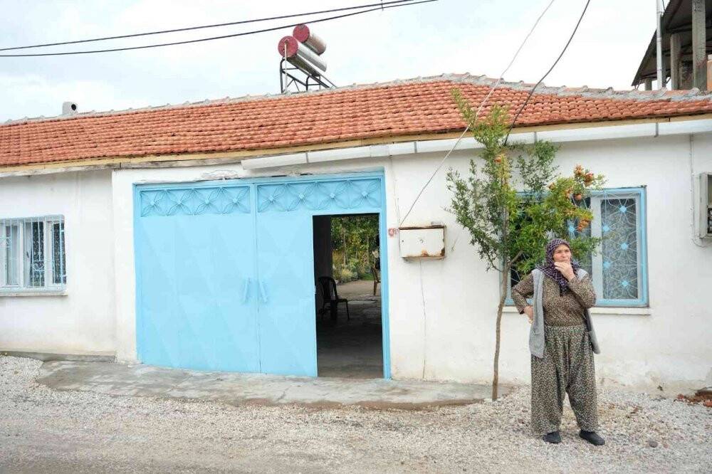 Deprem değil tır çatlağı