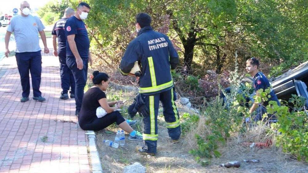 Hurdaya dönen araçtan burnu kanamadan çıktı