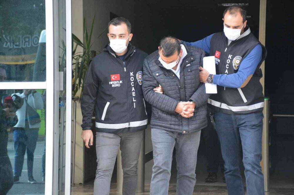 Polisi sürükleyerek yaralayan CHP’li tutuklandı