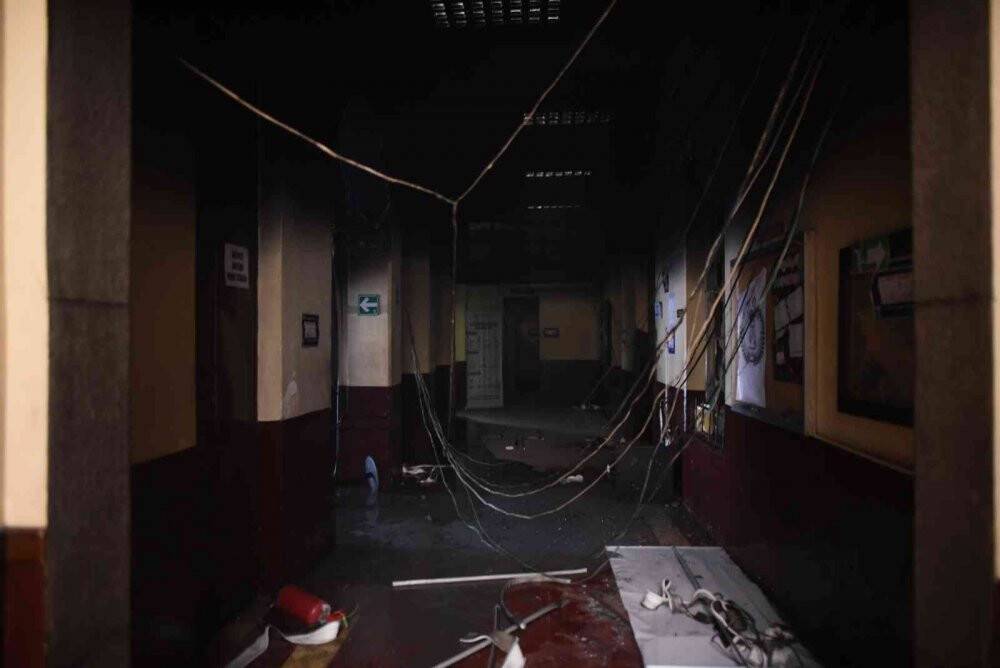 Guatemala’da isyan ! Emekli askerler kongre binasını bastı