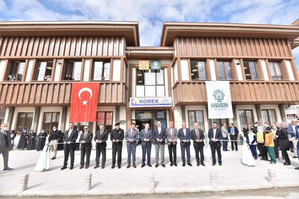 Karatay’a kazandırılan Orhangazi Sosyal Tesisi’nin açılışı yapıldı