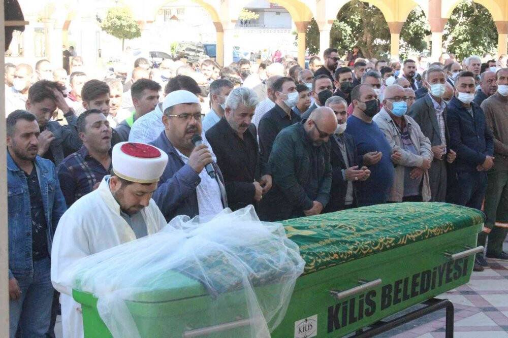 Eşi tarafından darp edilerek öldürülen kadının cenazesinde şoke eden tepki