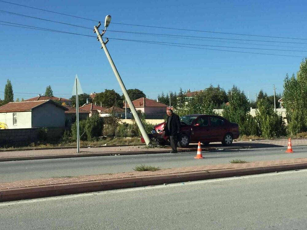 Konya’da iki otomobil çarpıştı: 1 yaralı