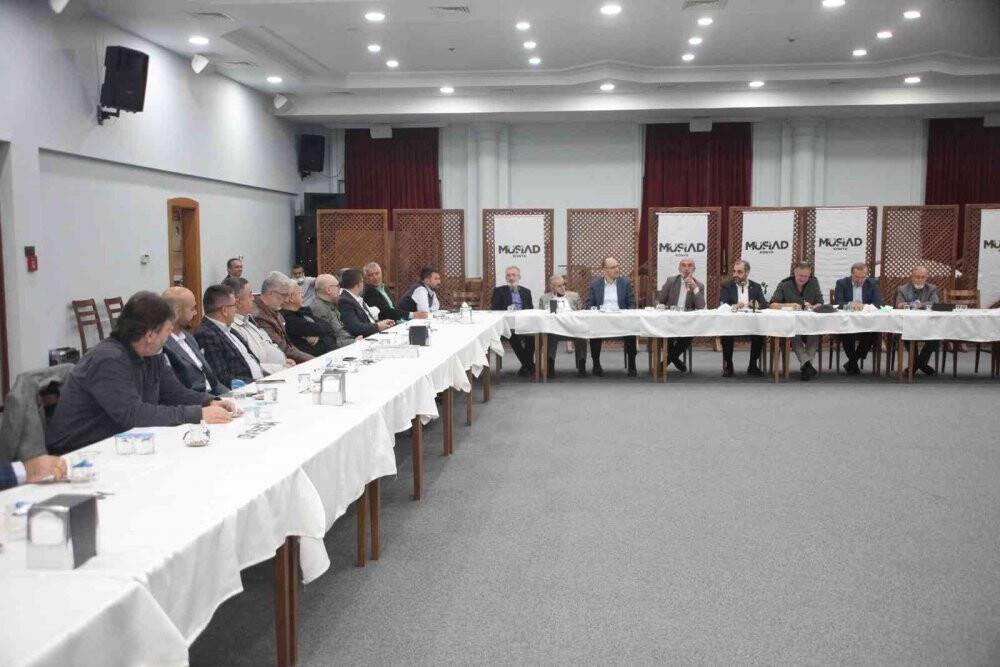 MÜSİAD Konya’dan ‘Geçmişe Vefa Yöneticilere Saygı’ toplantısı