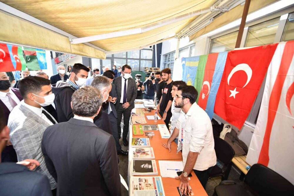 Üniversitelilere her alanda tam destek