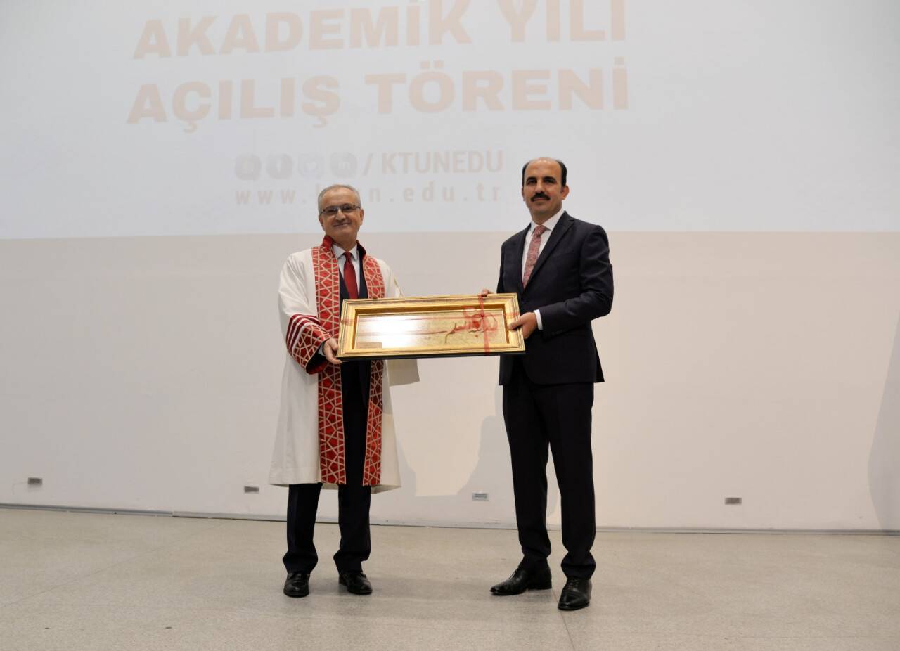 2021-2022-ogretim-yili-acilisi-duzenlenen-torenle-gerceklesti-9.jpeg