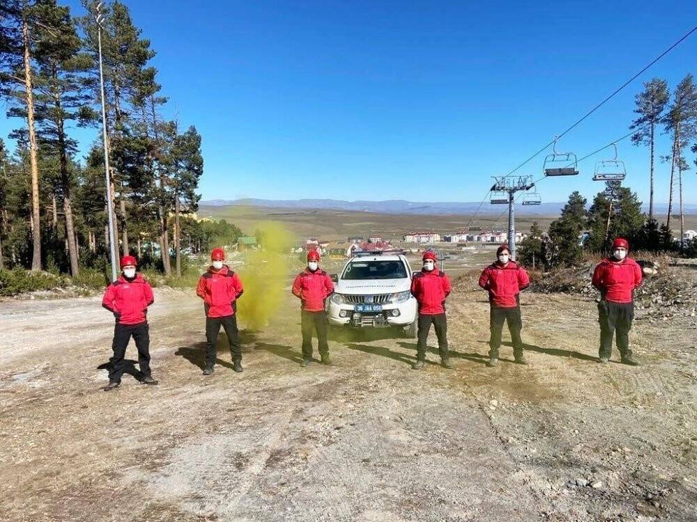Jandarma arama kurtarma ekiplerinden kış tatbikatı