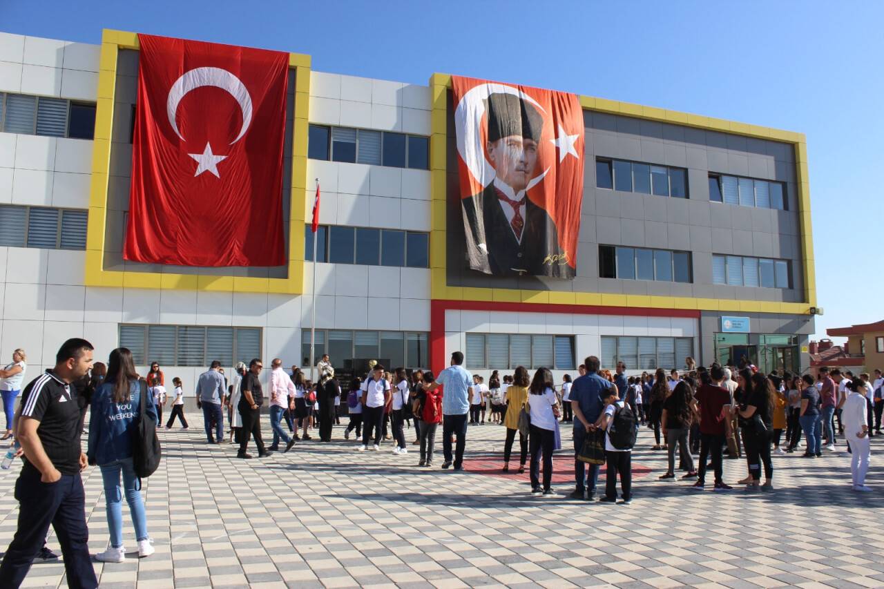 mis-koleji-2.jpg