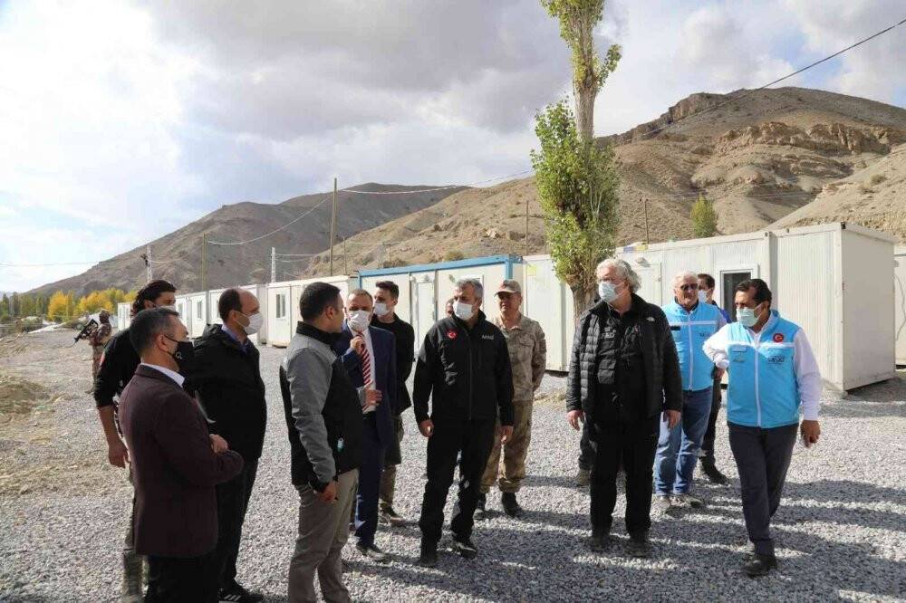 AFAD Başkanı Yunus Sezer sel bölgesinde