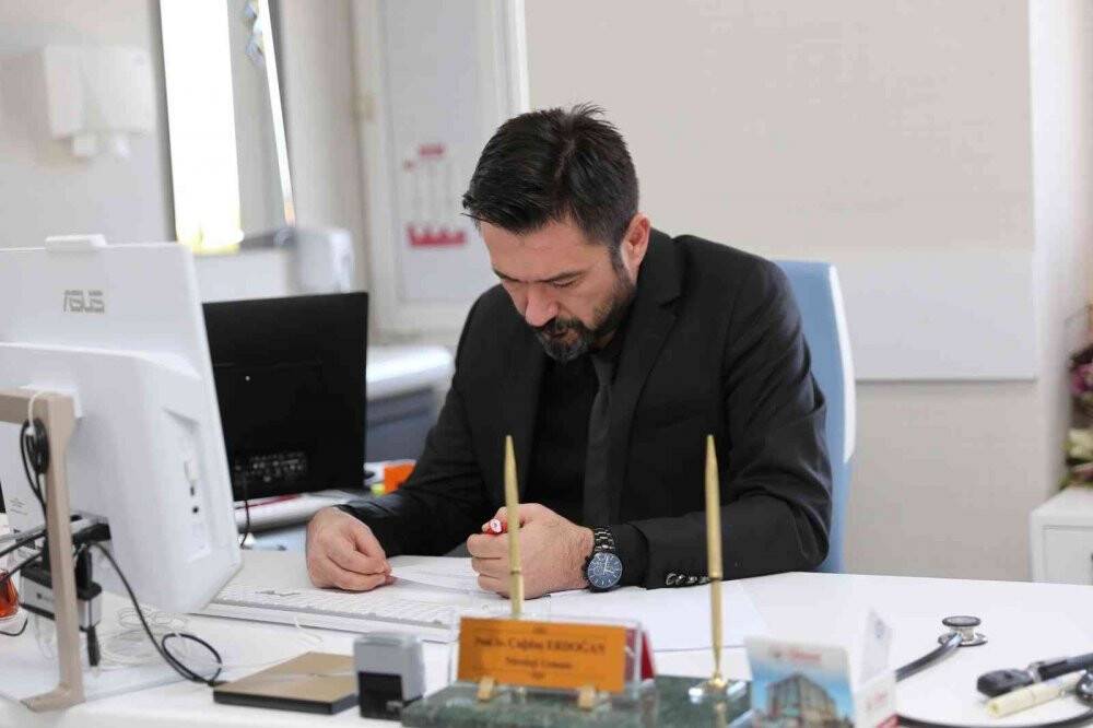 Her el titremesi kişinin Parkinson olduğu anlamına gelmiyor