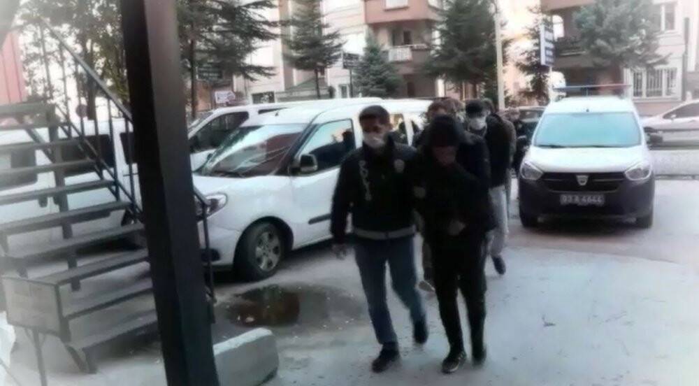 Sosyal medya üzerinden sahte hesap açıp 37 kişiyi dolandıran çete çökertildi