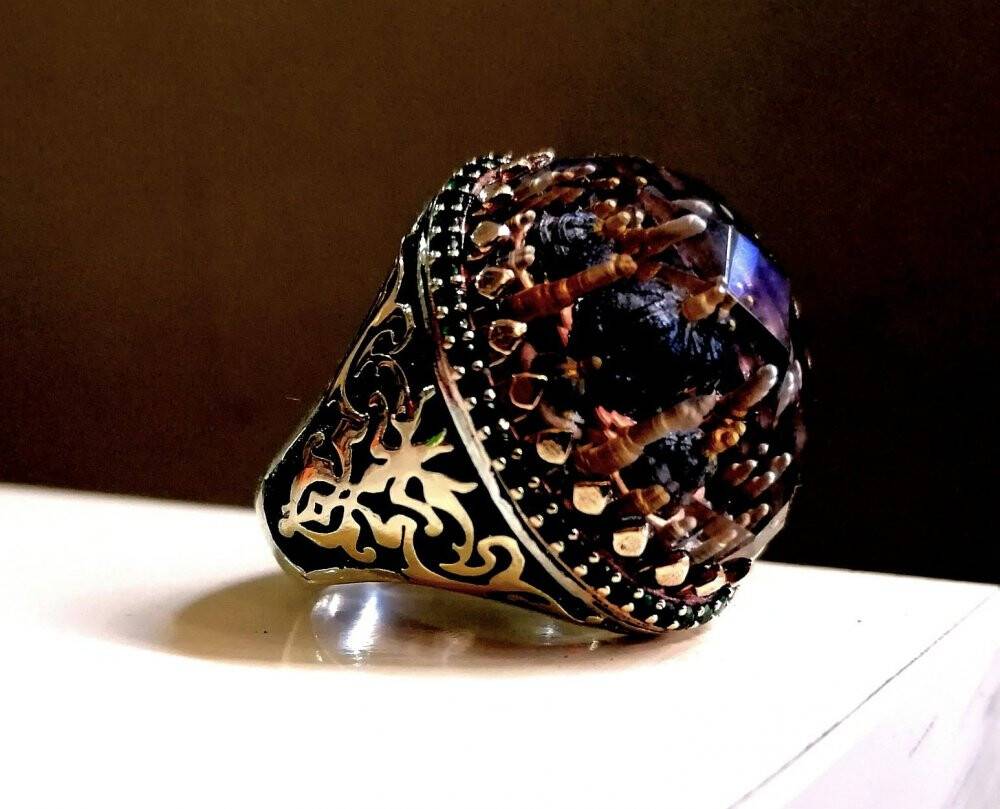 Tarihi mekanları yüzüklere işliyor