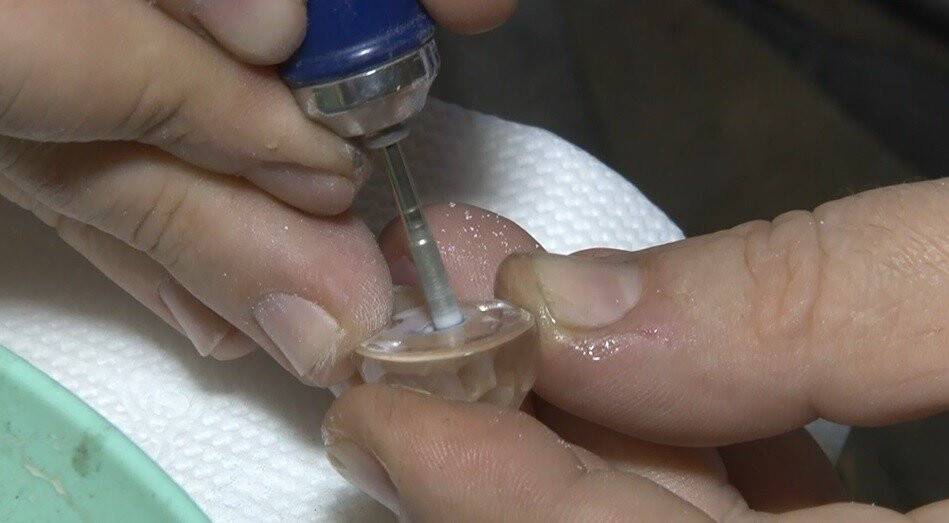 Tarihi mekanları yüzüklere işliyor