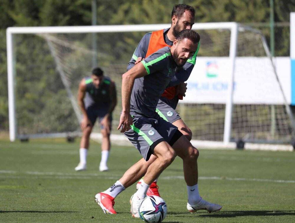 Konyaspor, Fenerbahçe maçı hazırlıklarına başladı