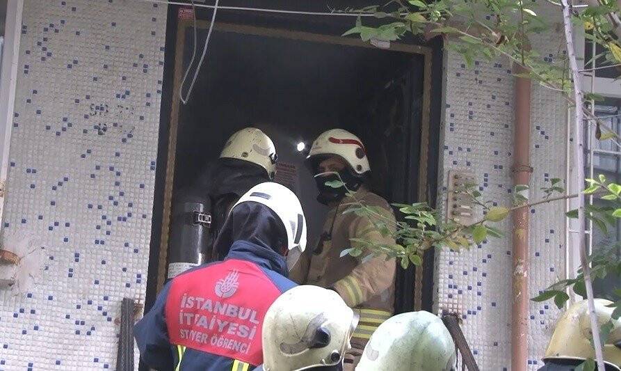 Kaçak elektrik kısa devre yapınca yangın çıktı