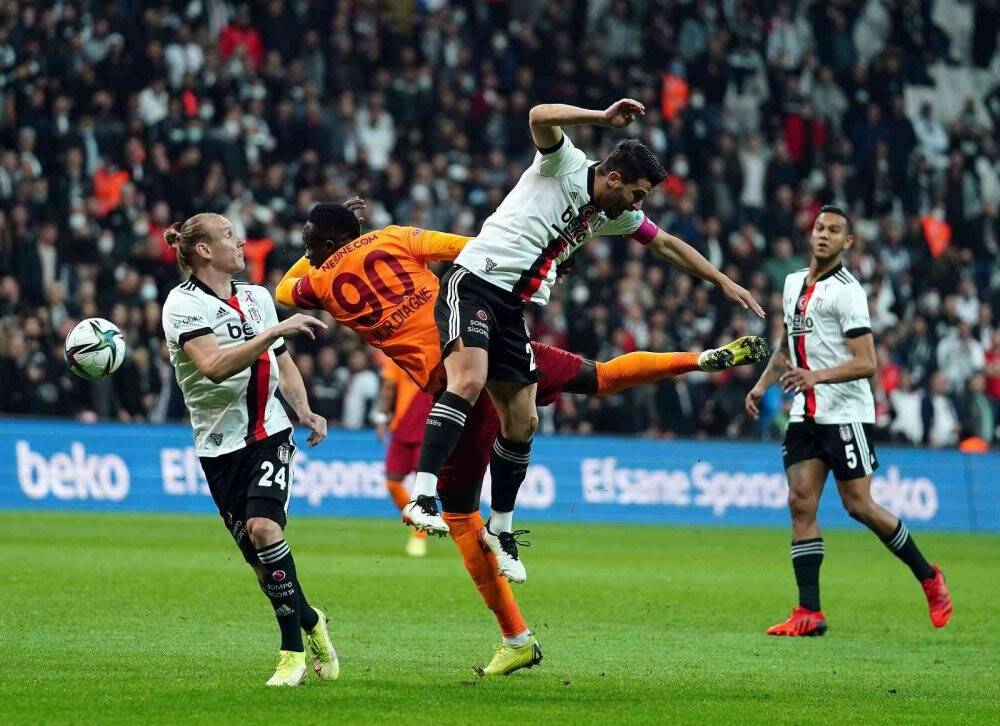 Süper Lig: Beşiktaş: 0 - Galatasaray: 0 (Maç devam ediyor)
