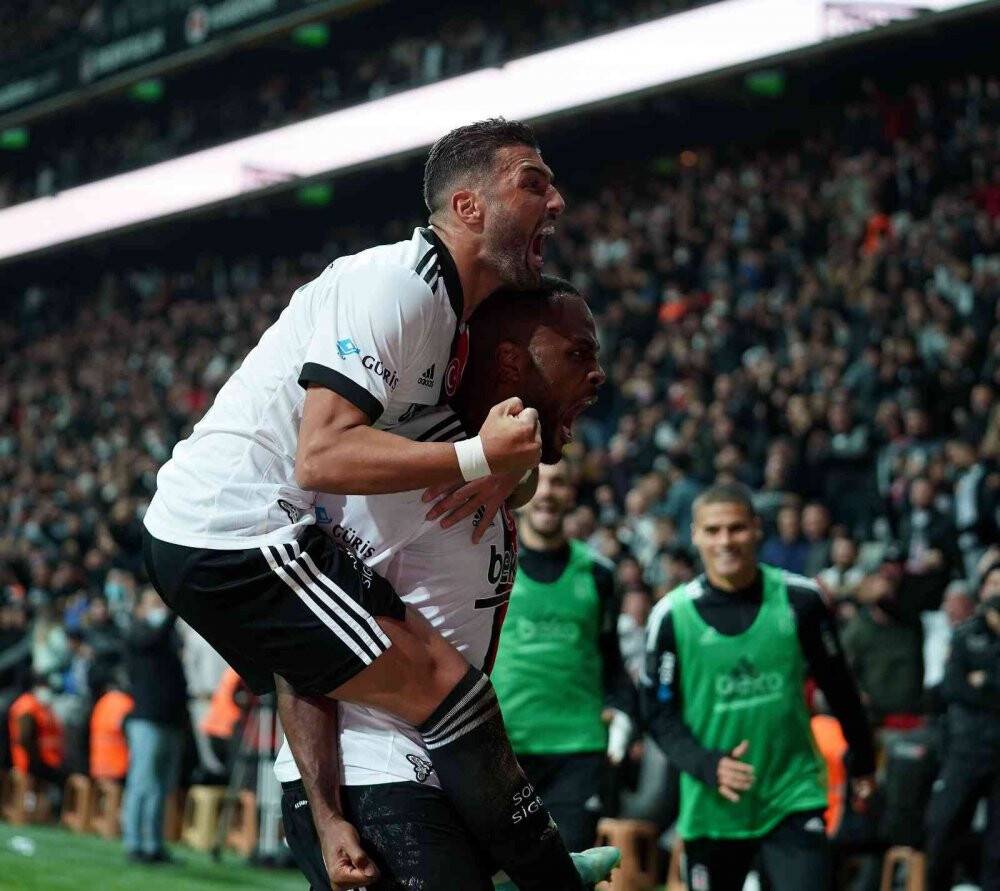 Süper Lig: Beşiktaş: 2 - Galatasaray: 1 (Maç sonucu)