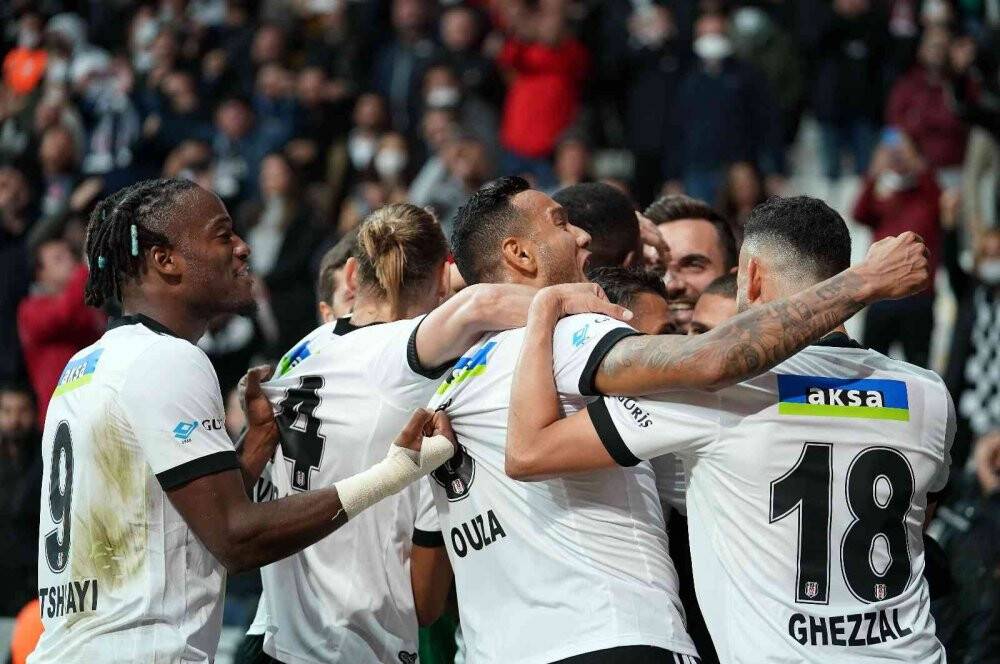 Süper Lig: Beşiktaş: 2 - Galatasaray: 1 (Maç sonucu)