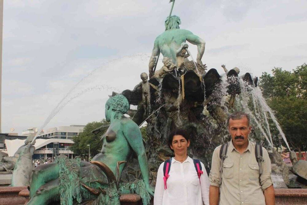 İneklerini satarak, 12 yılda 5 kıtada 37 ülke ve 86 şehir gezdi