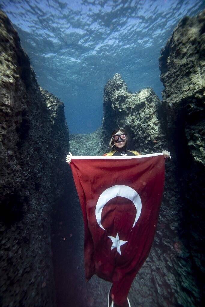 MSB’den dünya rekoru kıran Şahika Ercümen’e tebrik mesajı