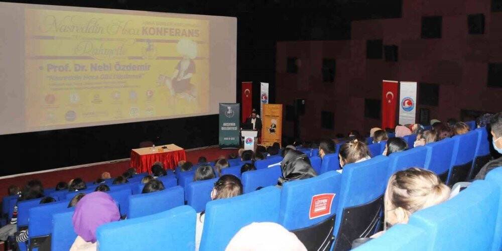 Prof. Dr. Nebi Özdemir, 'Tarihsel şahsiyetin 8 asra aşan bir yaşamı var'