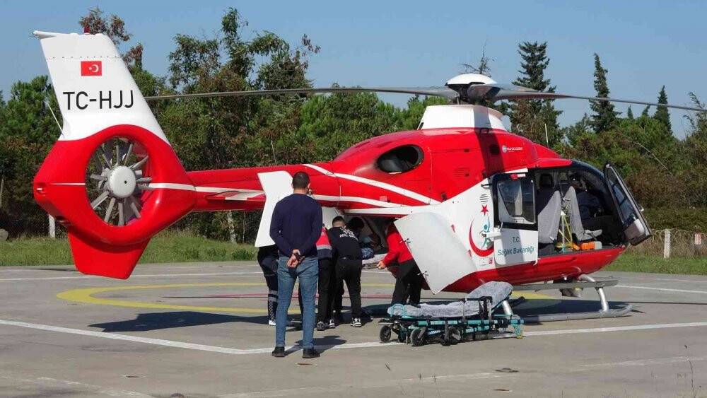 Acil anjiyo olması gereken hasta ambulans helikopterle hastaneye yetiştirildi