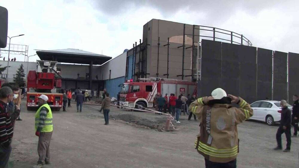 Kadıköy’de inşaat şantiyesinde korkutan yangın