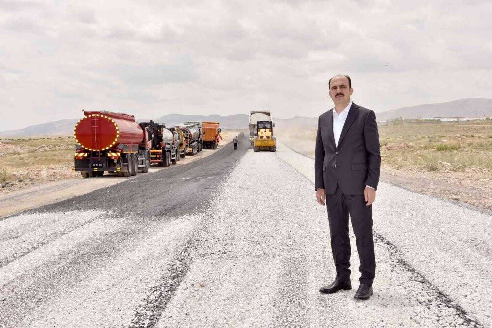 Konya Büyükşehir 400 km mahalle yolunu tamamladı