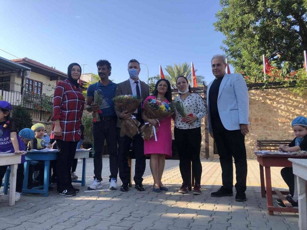 Minikler yanan ormanlara dikkat çekmek için seramik çalışması yaptı