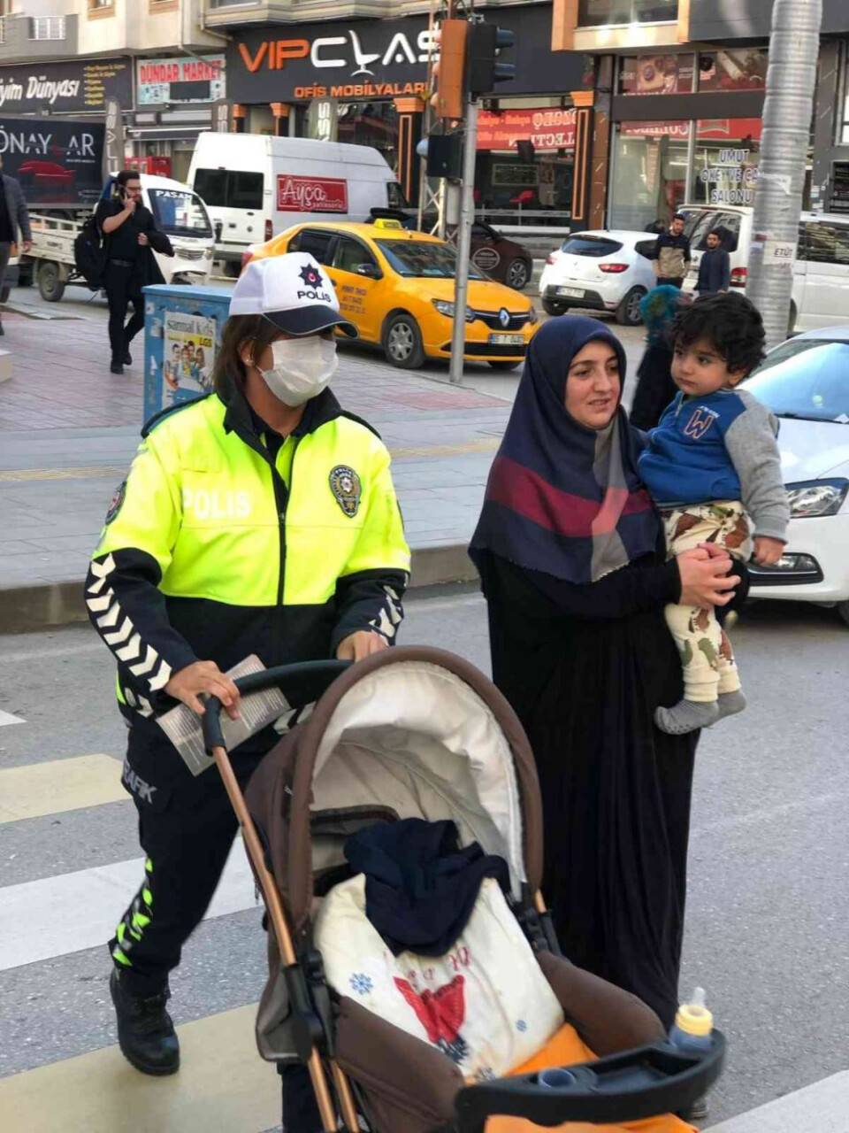 Polisten trafik eğitimi