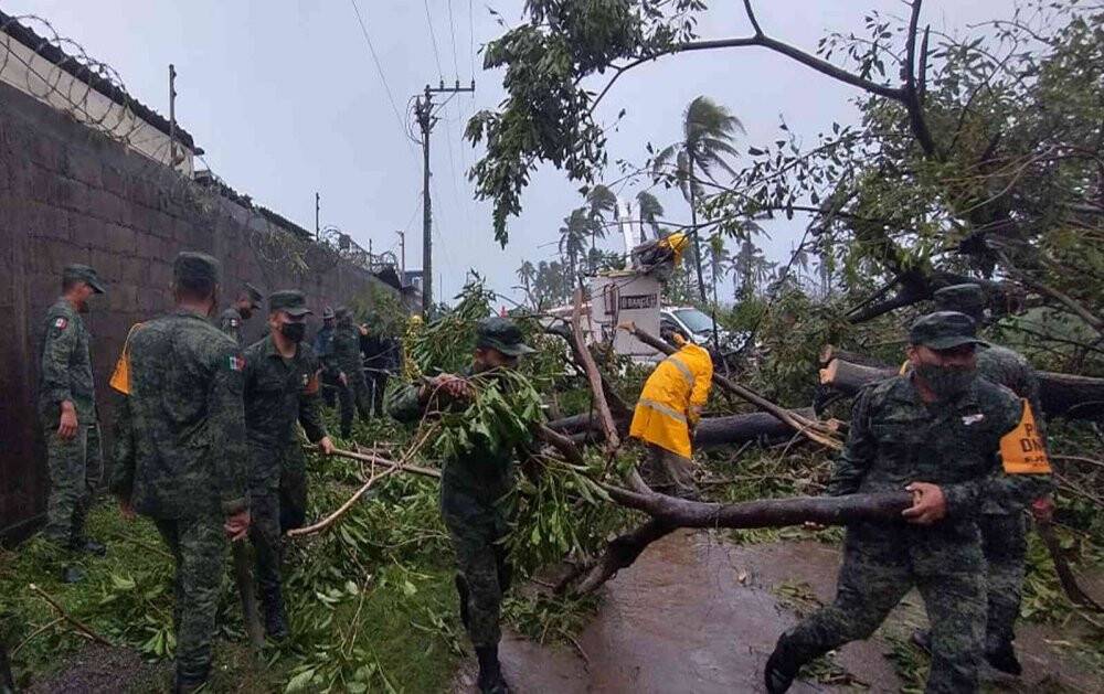 Rick Kasırgası Meksika’da sel ve toprak kaymalarına neden oldu