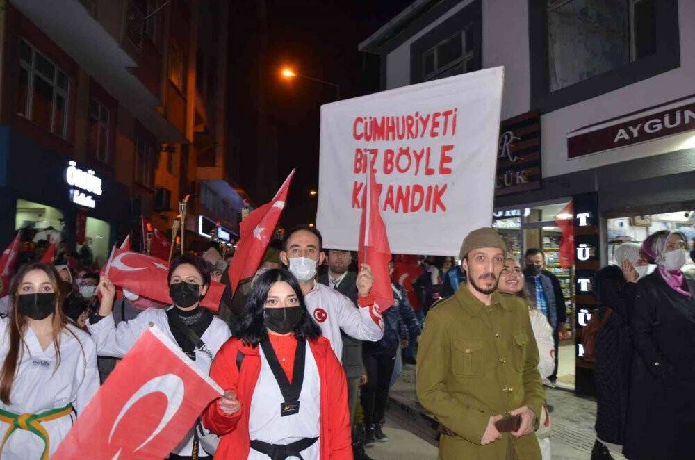 Fatsa’da fener alaylı Cumhuriyet Bayramı coşkusu