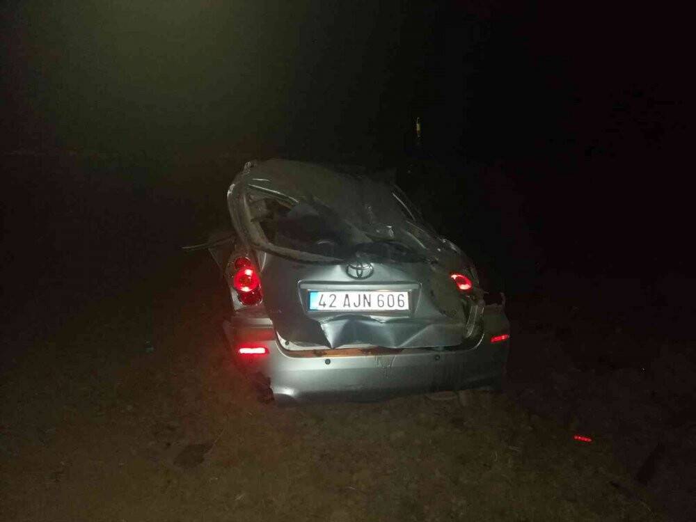 Konya'da kaza! Otomobil yük treninin vagonuna çarptı: 5 yaralı