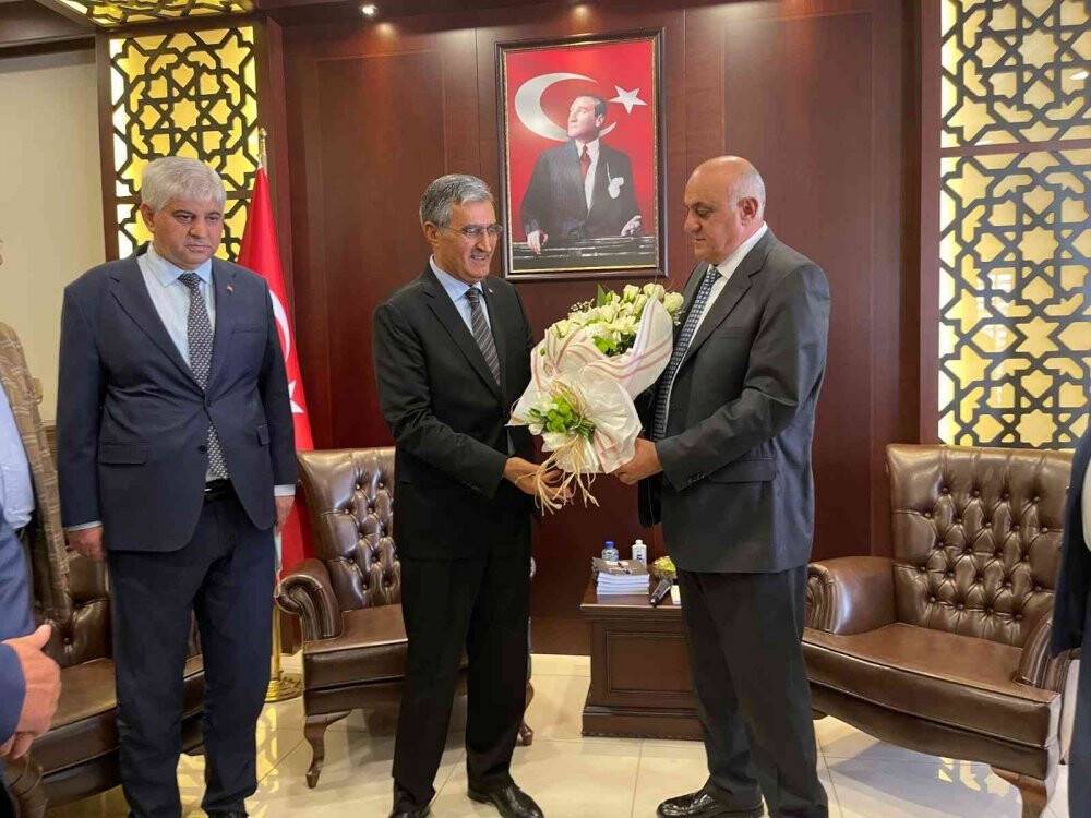 Recep Konuk görevi Erkoyuncu’ya devretti