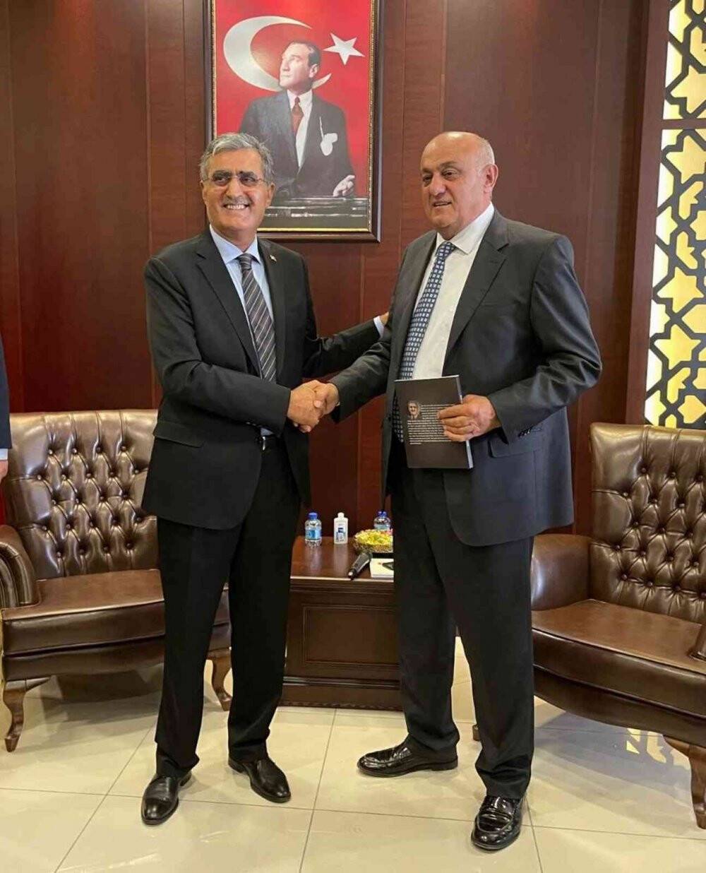 Recep Konuk görevi Erkoyuncu’ya devretti