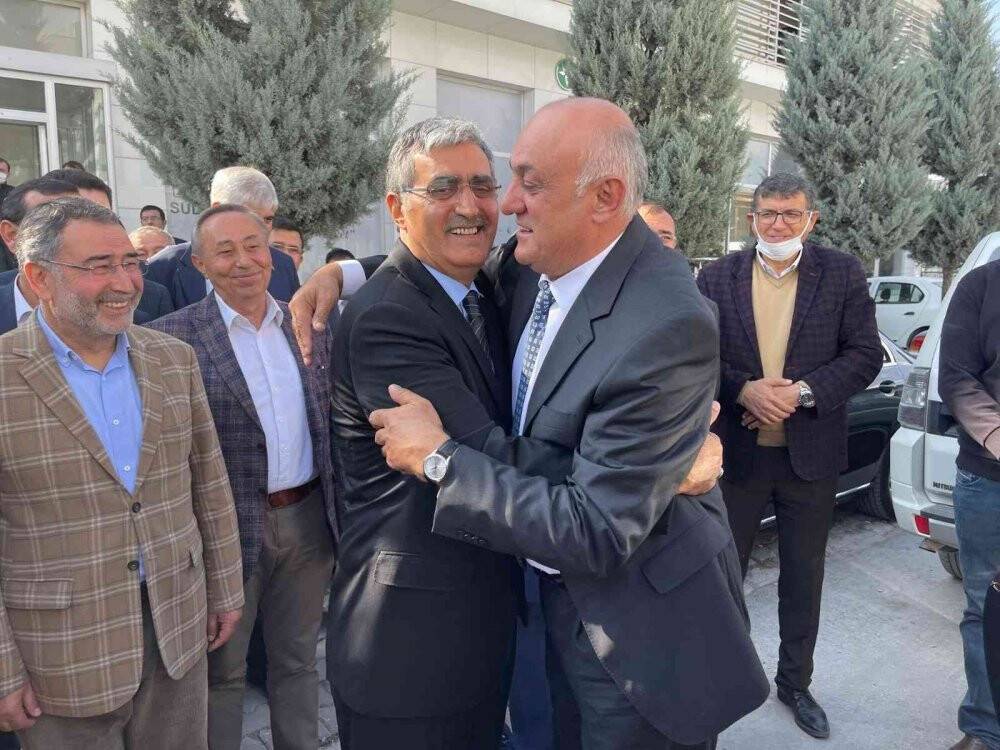 Recep Konuk görevi Erkoyuncu’ya devretti