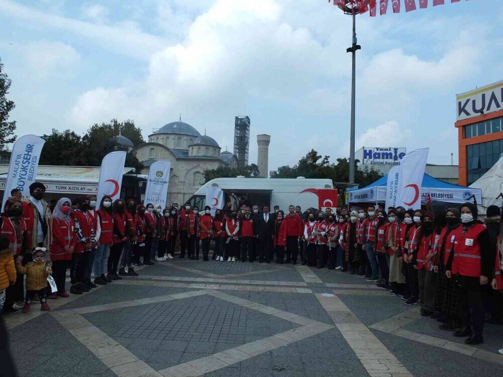 Malatya’da kan bağışı kampanyasına yoğun ilgi
